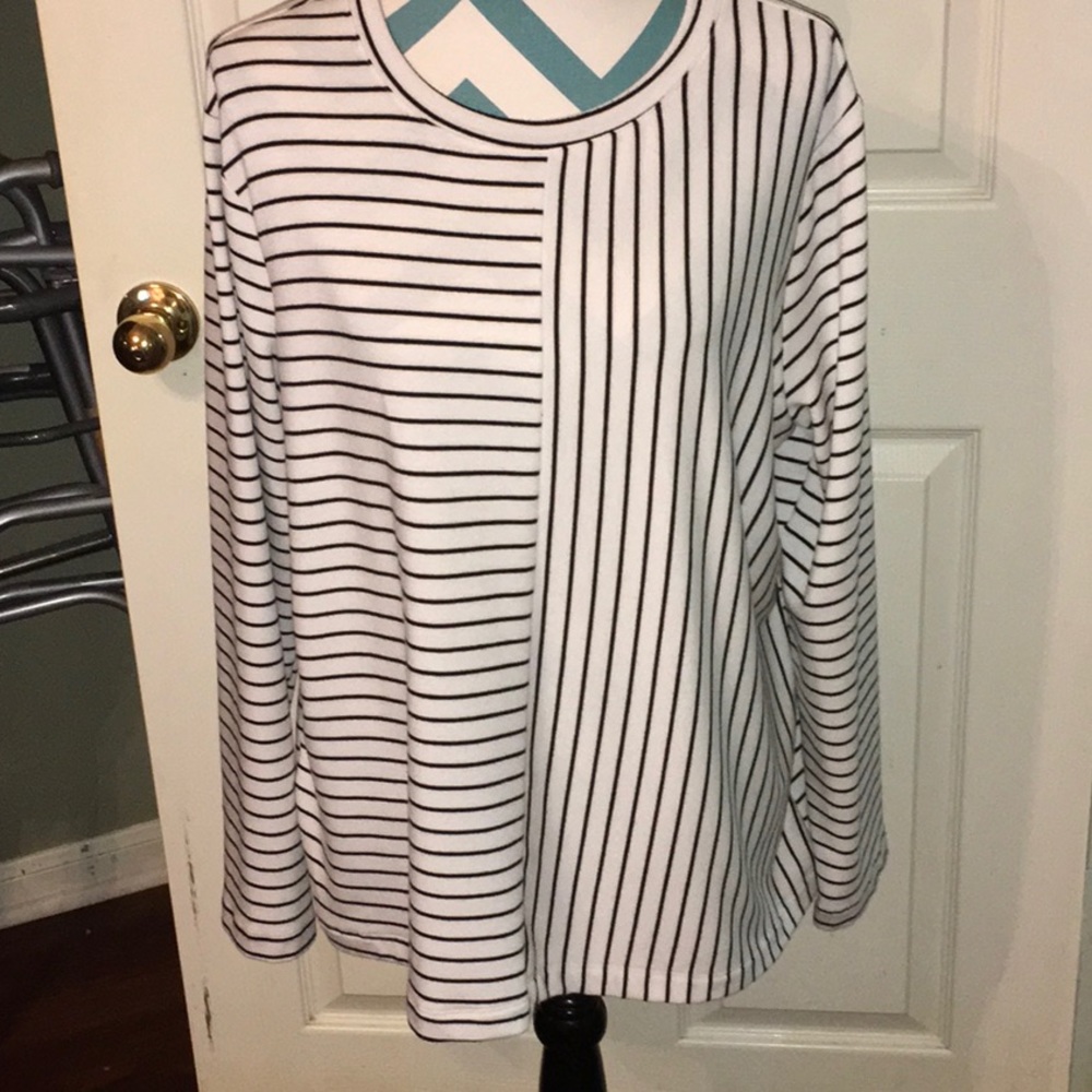 Apt 9 Sweater